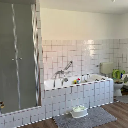 Grosse In Franken - Familienfreundlich, Voll Ausgestattet Mit Netflix Apartment