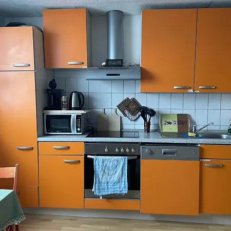 Apartment Grosse In Franken - Familienfreundlich, Voll Ausgestattet Mit Netflix Meeder