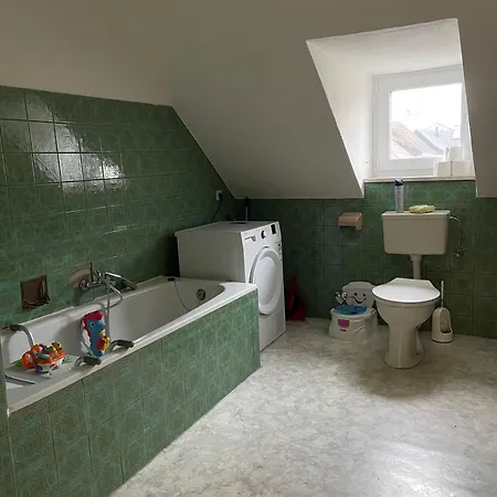 Grosse In Franken - Familienfreundlich - Mit Zuganbindung Appartement Meeder