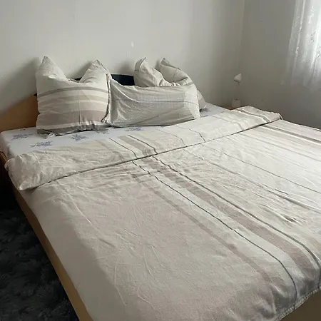 Apartment Grosse In Franken - Familienfreundlich, Voll Ausgestattet Mit Netflix