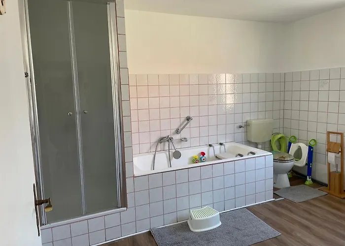Grosse In Franken - Familienfreundlich - Mit Zuganbindung Apartment