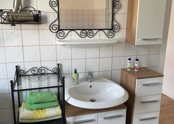 Apartment Grosse In Franken - Familienfreundlich - Mit Zuganbindung Meeder